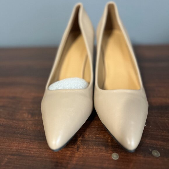Amazon Essentials Nude Heels - Womens Size 8 - Picture 3 of 4